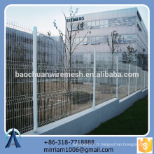 Vente chaude nouveau design haute qualité pratique pvc recouvert jardin clôture triangle cintrage clôture